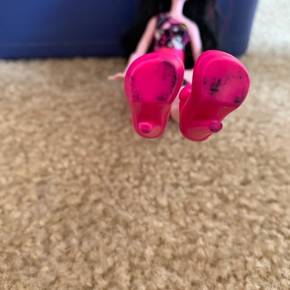 MONSTER HIGH DRACULAURA DOLL - Picture 5 of 6